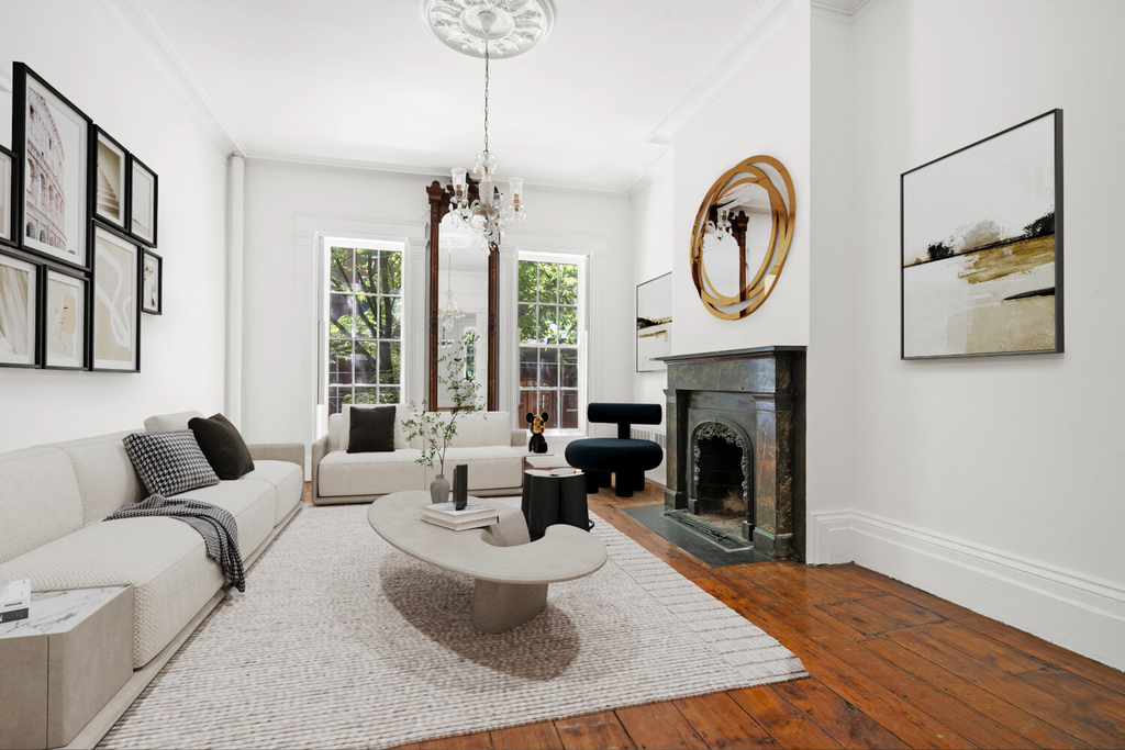 71 Horatio Street - Photo 0