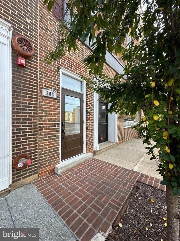 302 N Cameron Street - Photo 0