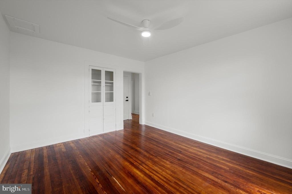 422 Clifford Street W - Photo 7