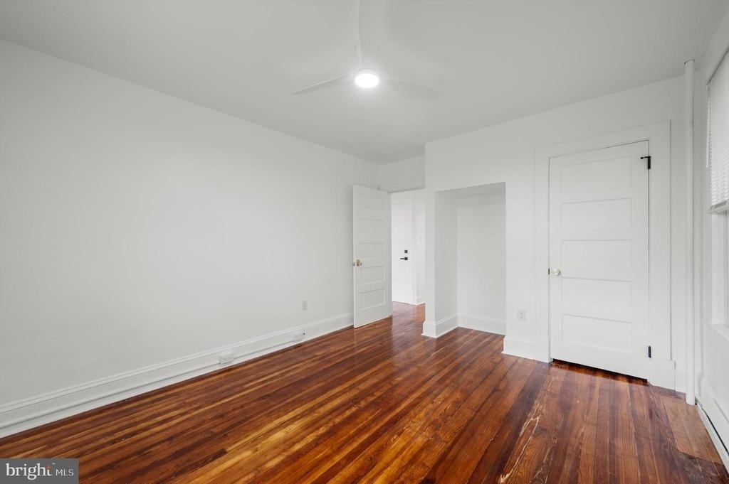 422 Clifford Street W - Photo 9