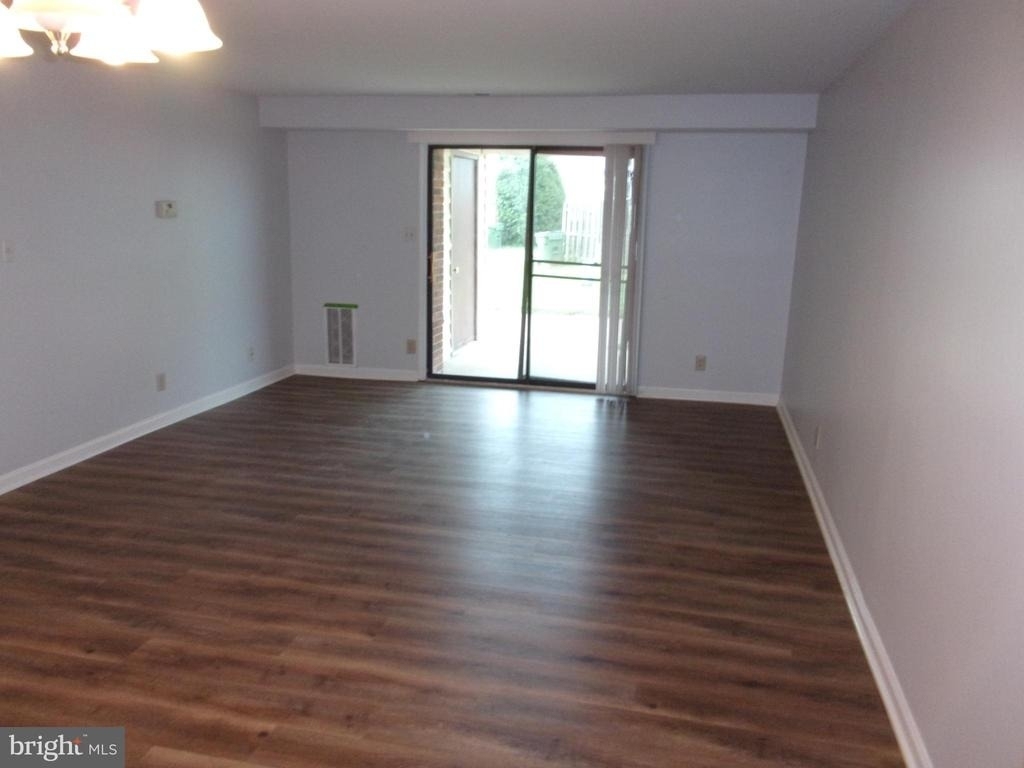 100 Chesterfield Lane - Photo 5