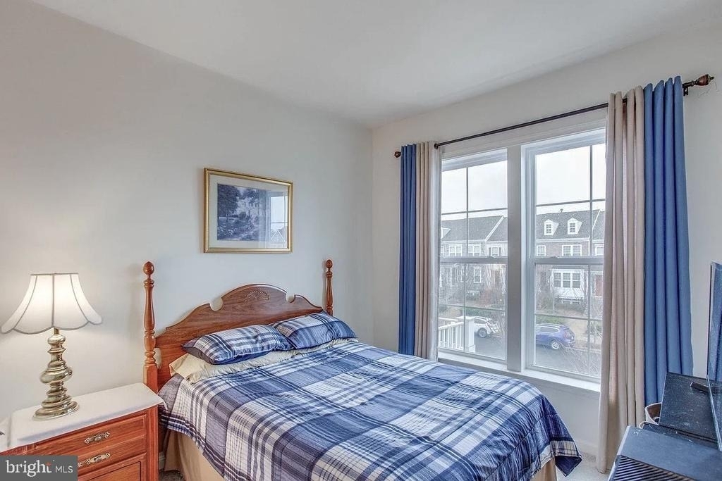 216 Apricot Street - Photo 18