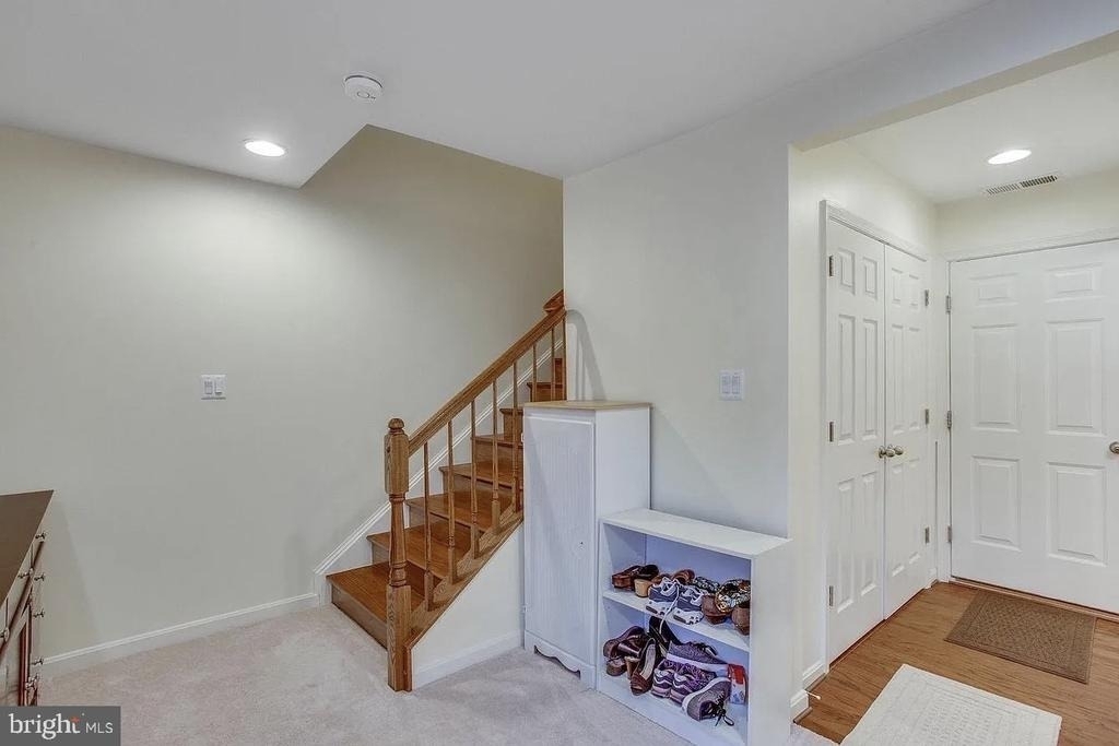 216 Apricot Street - Photo 25