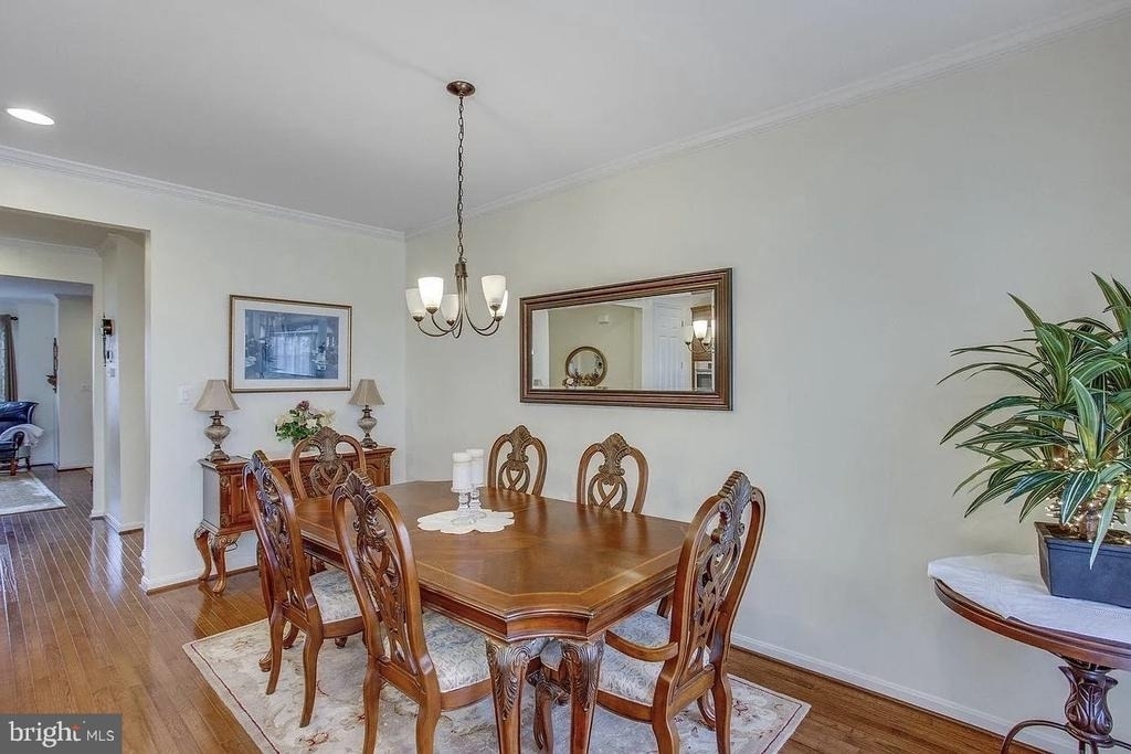 216 Apricot Street - Photo 11