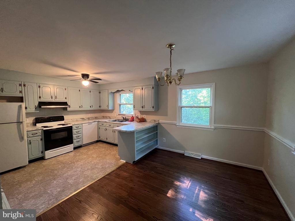 439 Ridgemore - Photo 16
