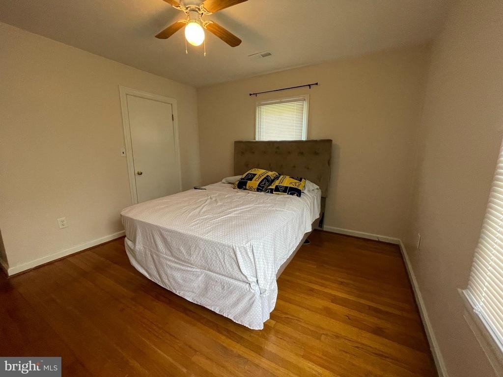6062 Potomac Drive - Photo 9
