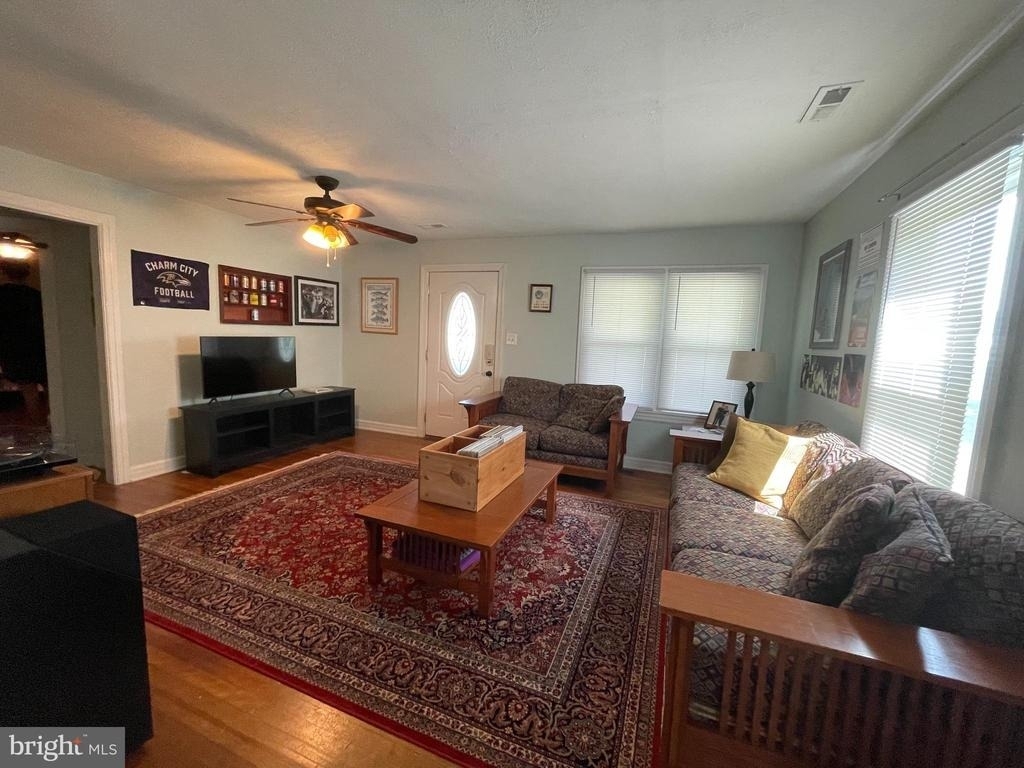 6062 Potomac Drive - Photo 4