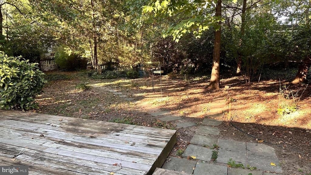 8334 Idylwood Road - Photo 5