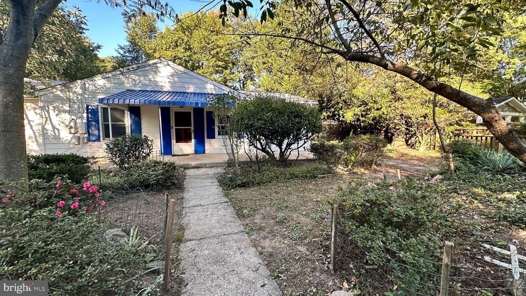 8334 Idylwood Road - Photo 1