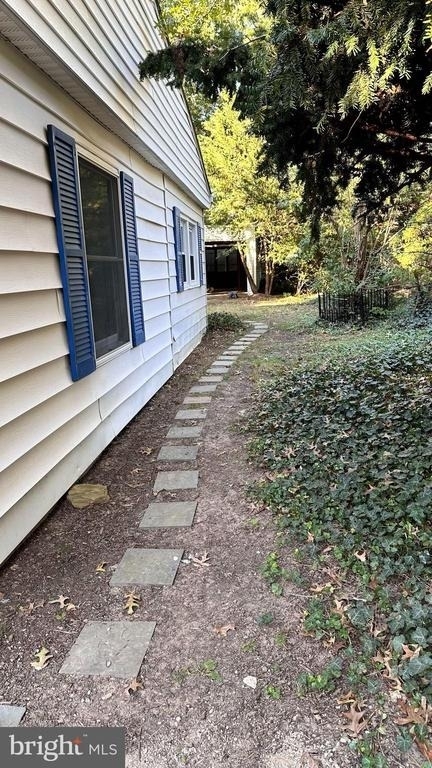 8334 Idylwood Road - Photo 8