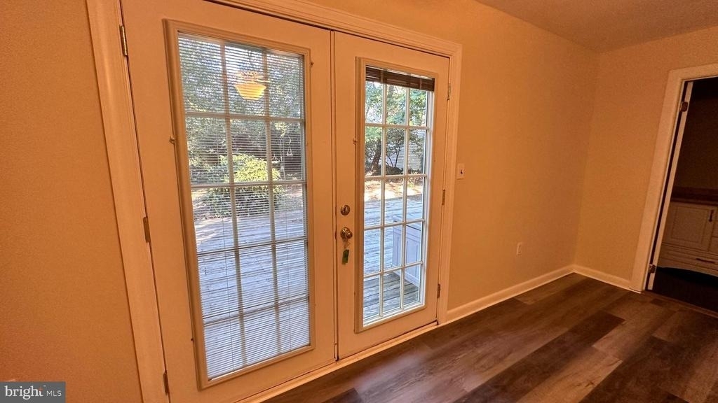 8334 Idylwood Road - Photo 12