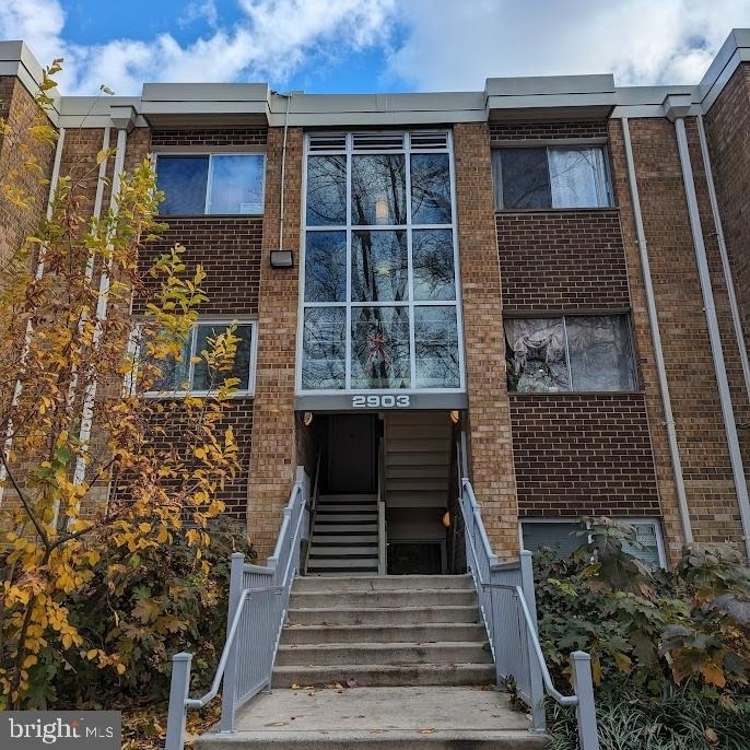 2903 Charing Cross Road - Photo 0