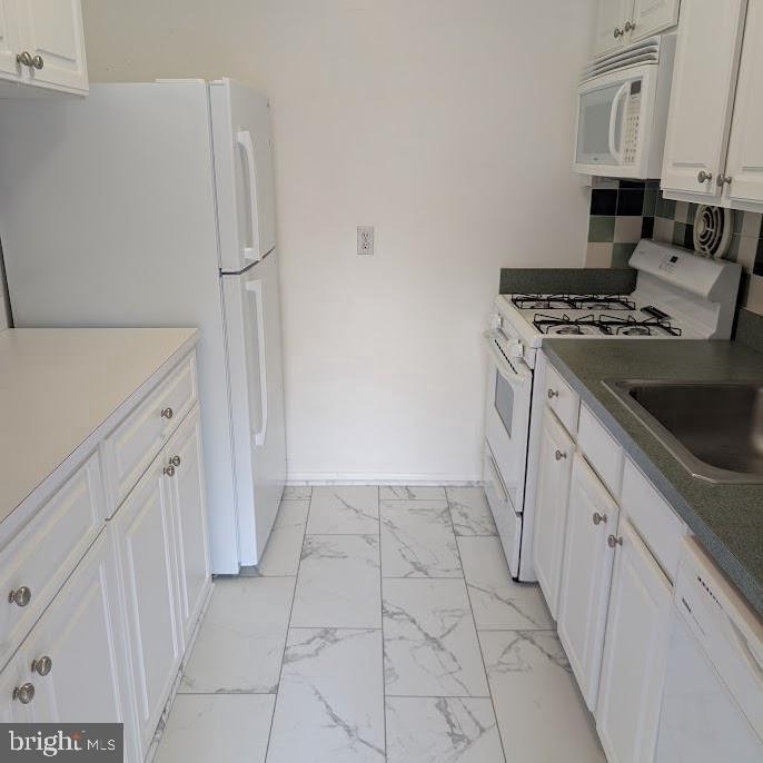 2903 Charing Cross Road - Photo 3