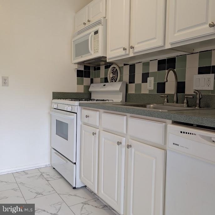 2903 Charing Cross Road - Photo 4