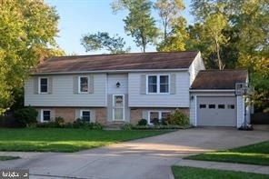 10111 Roundtop Court - Photo 0