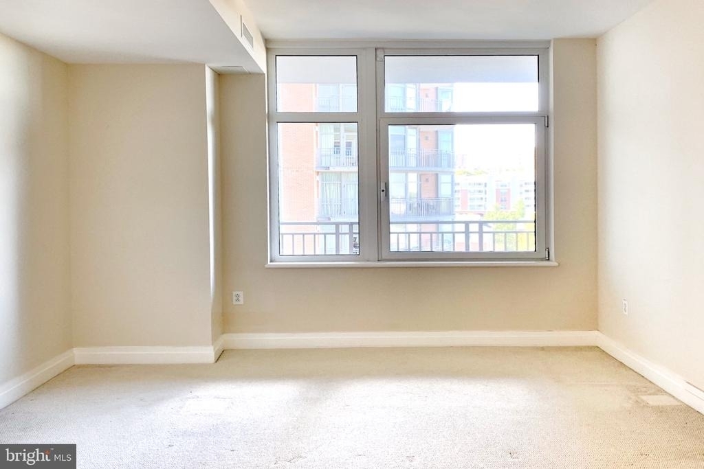 8220 Crestwood Heights Drive - Photo 15