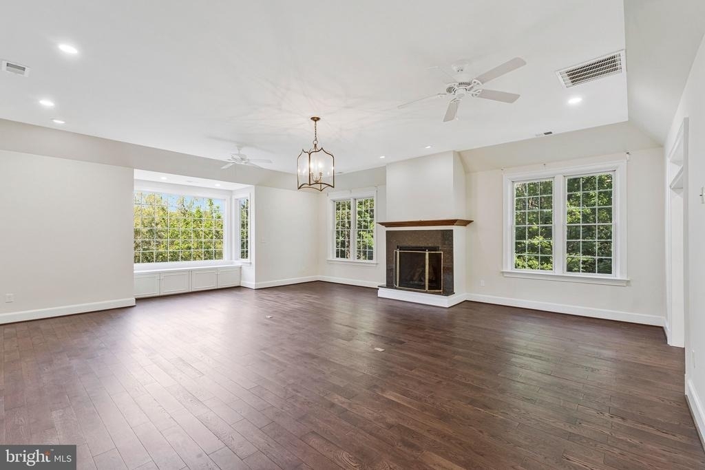 10034 Scenic View Terrace - Photo 20