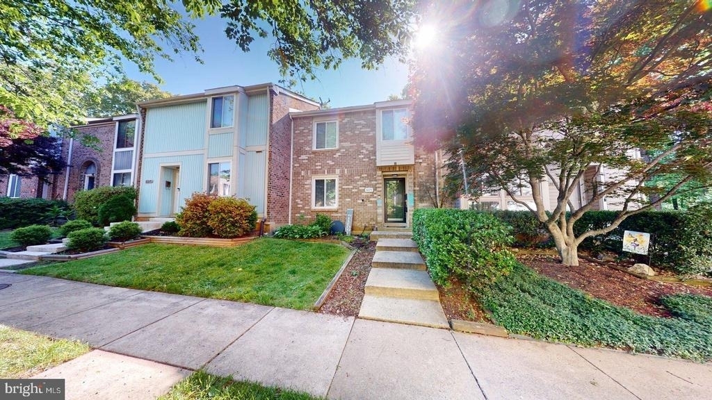 6077 Hollow Knoll Court - Photo 2
