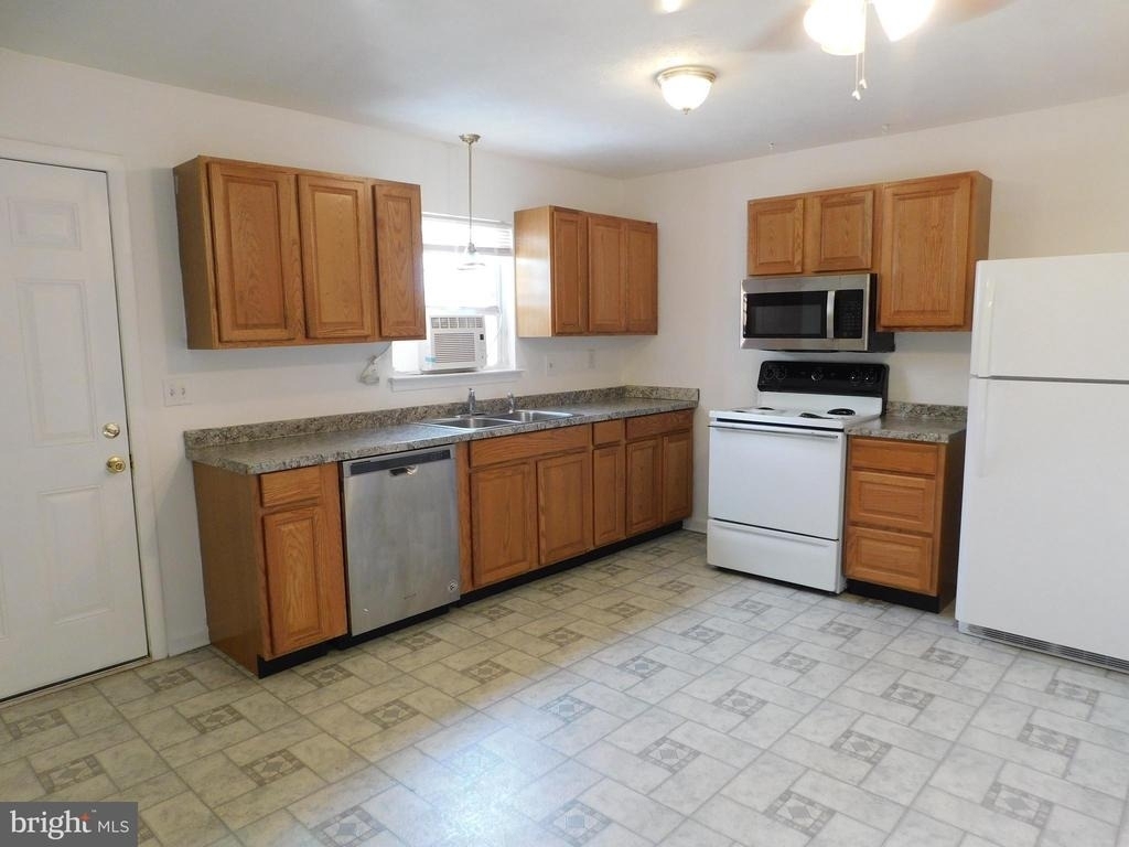 230 Waterford Lane - Photo 5