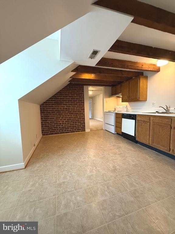 319 William Street - Photo 8
