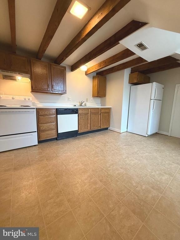 319 William Street - Photo 7