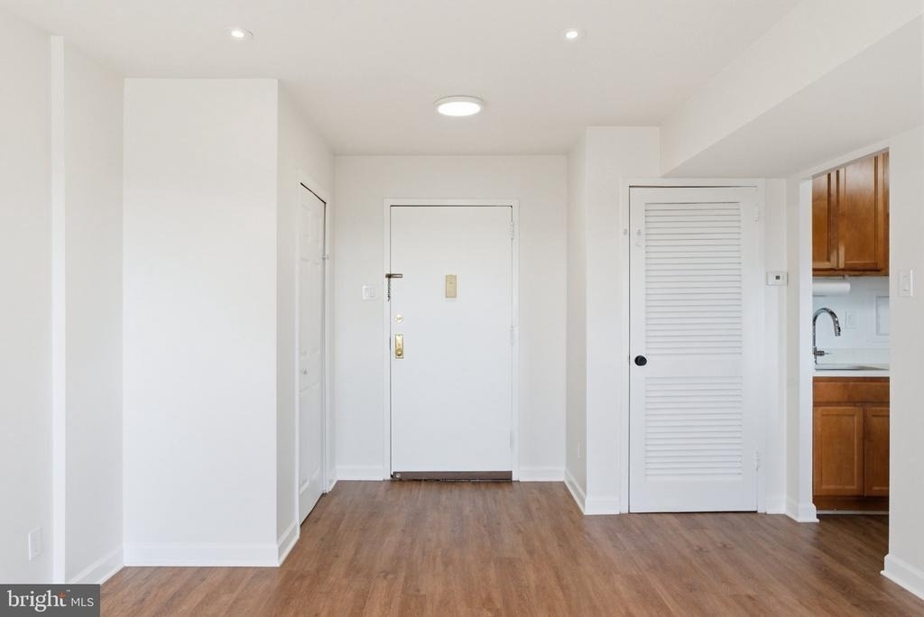 5340 Holmes Run Parkway - Photo 4