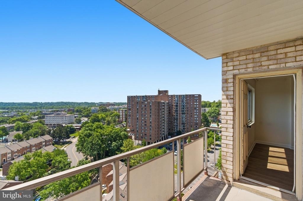 5340 Holmes Run Parkway - Photo 13