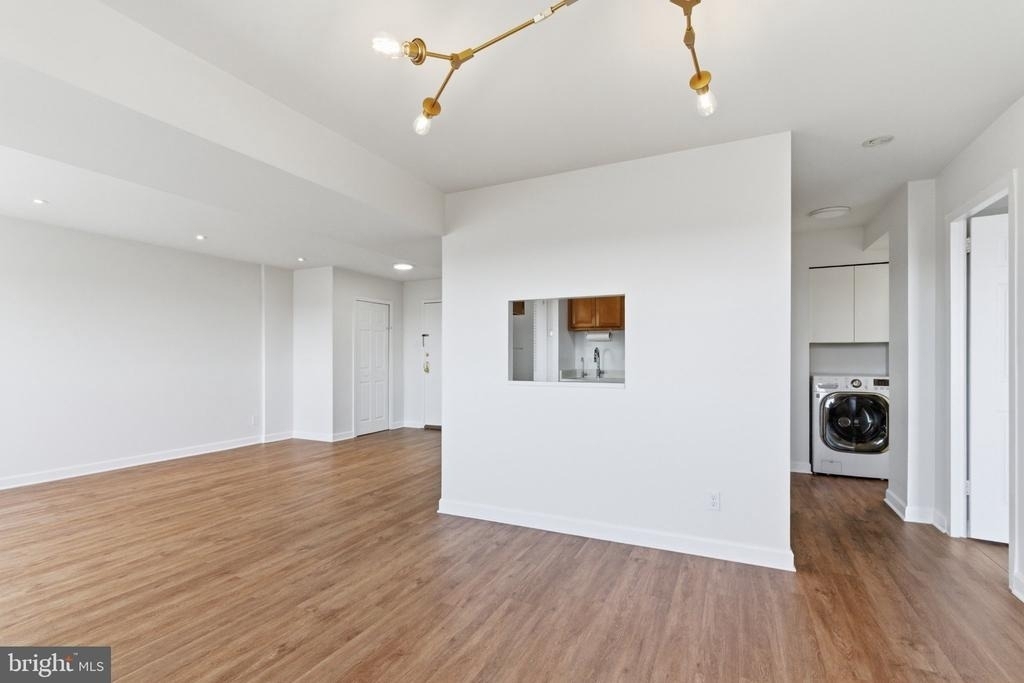 5340 Holmes Run Parkway - Photo 7