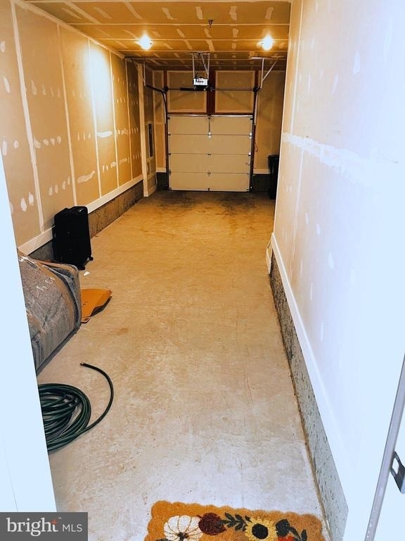 4989 Eisenhower Avenue - Photo 4