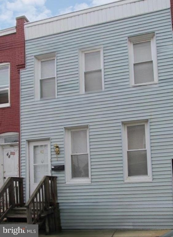 42 Laurel Street - Photo 0