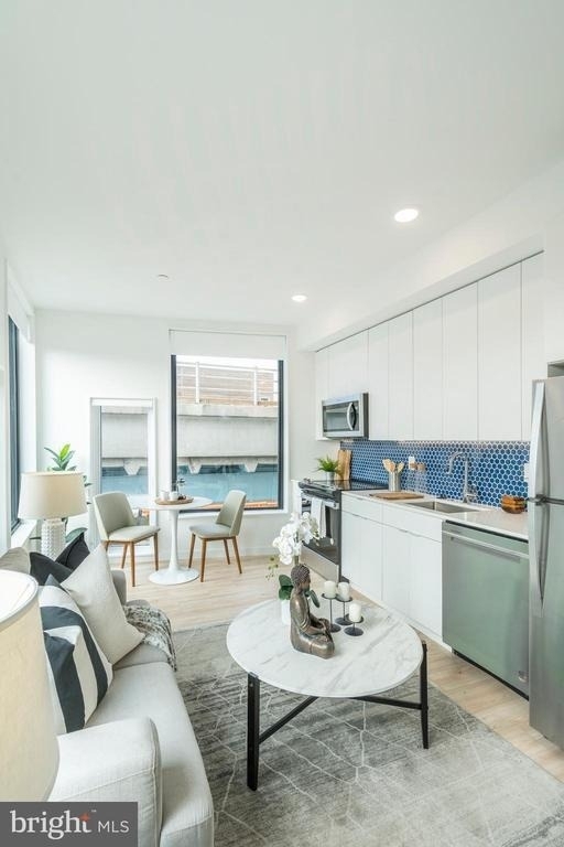 1131 N Front Street - Photo 1