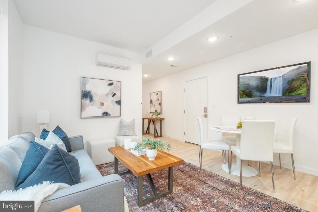 1131 N Front Street - Photo 2