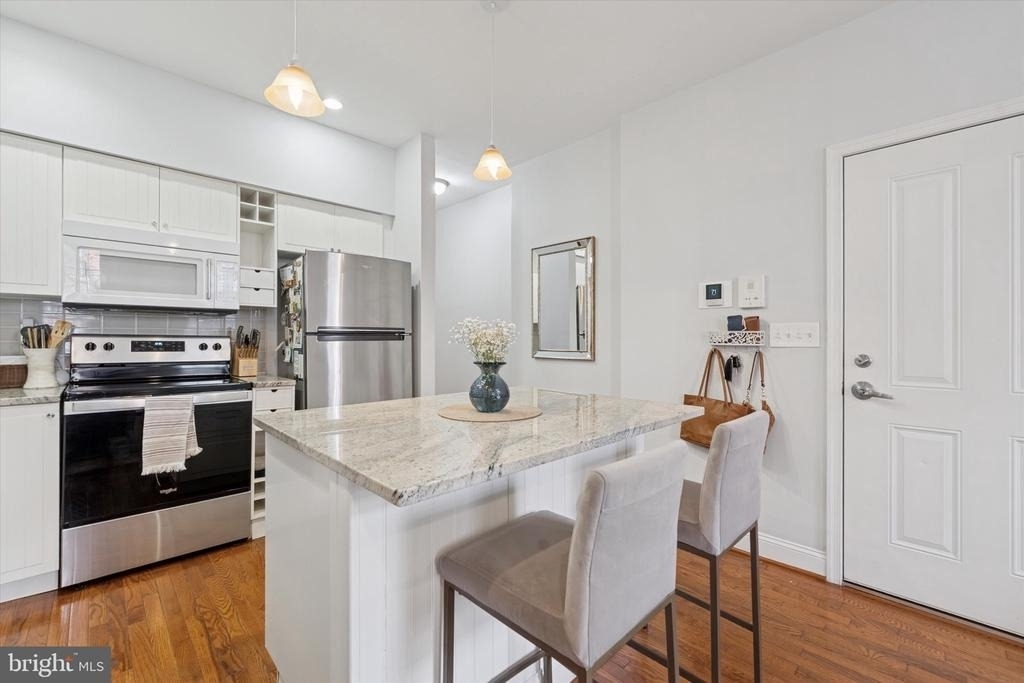 1759 Frankford Avenue - Photo 6