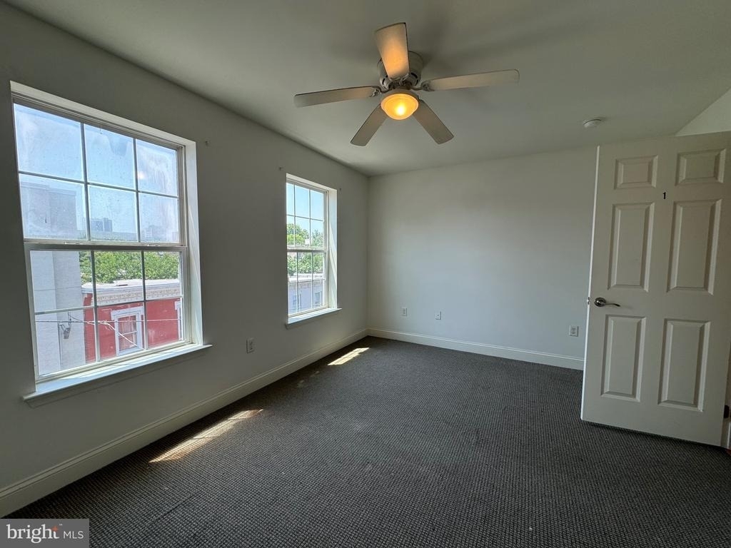 1131 W Nevada Street - Photo 9
