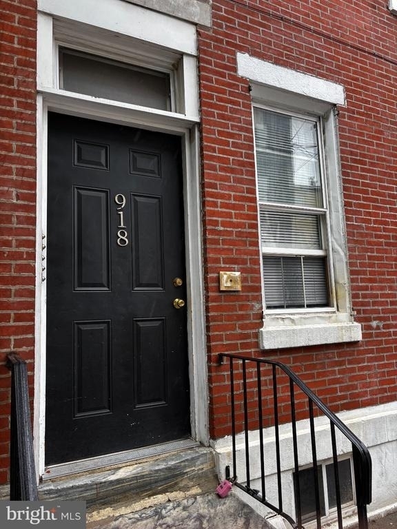 918 S 12th Street - Photo 9