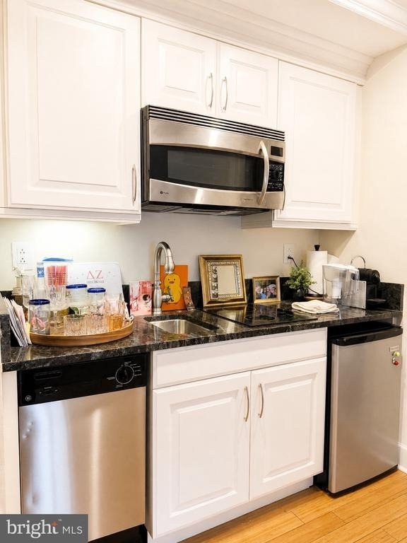 1701 Locust Street - Photo 11