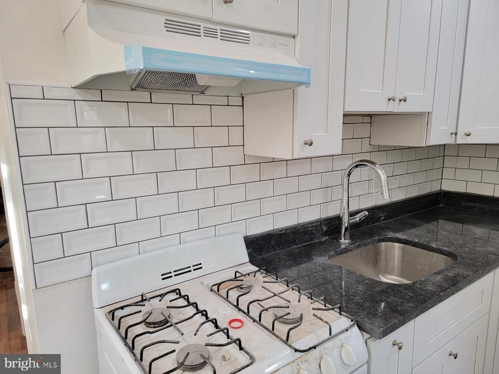 616 Tasker Street - Photo 4