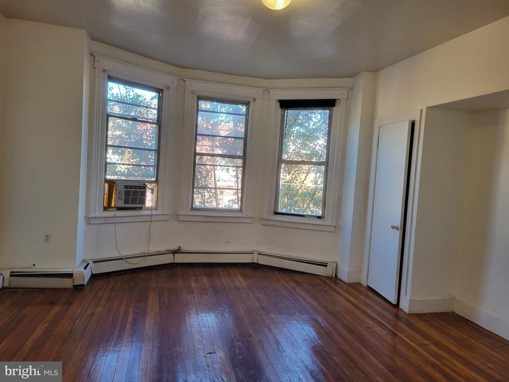 616 Tasker Street - Photo 5