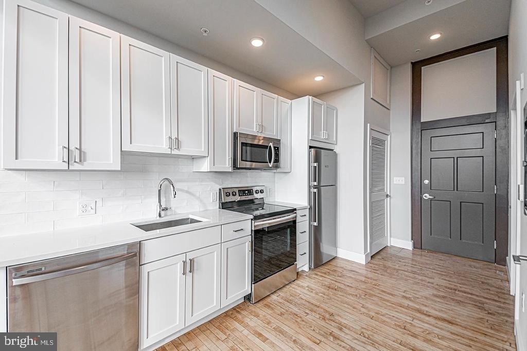 1300 S 19th Street - Photo 4