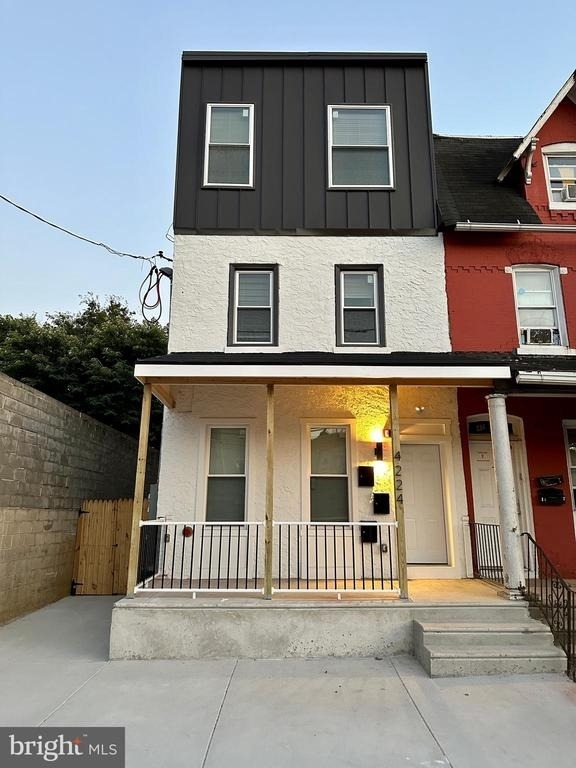 4224 Brown Street - Photo 0