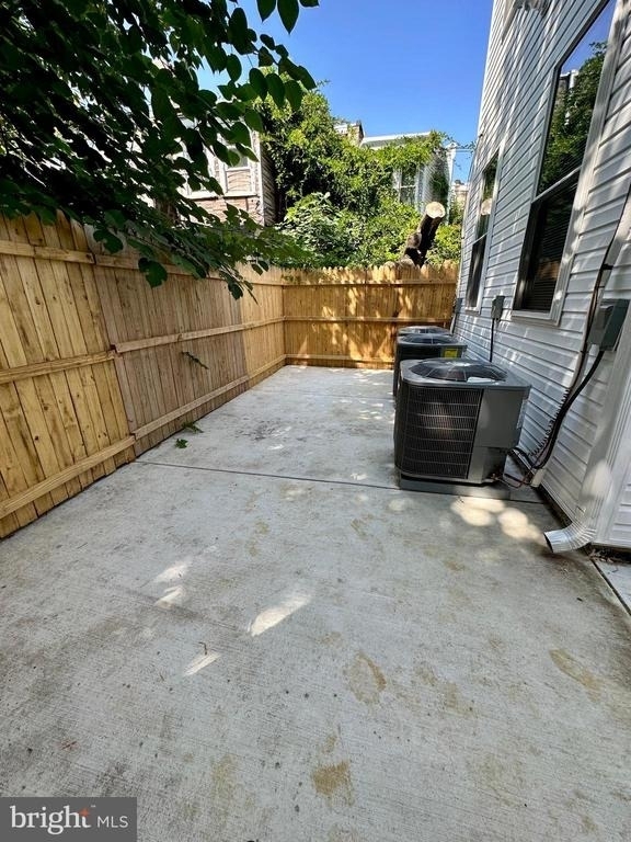 4224 Brown Street - Photo 15