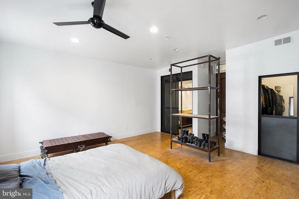 2020 E Fletcher Street - Photo 25