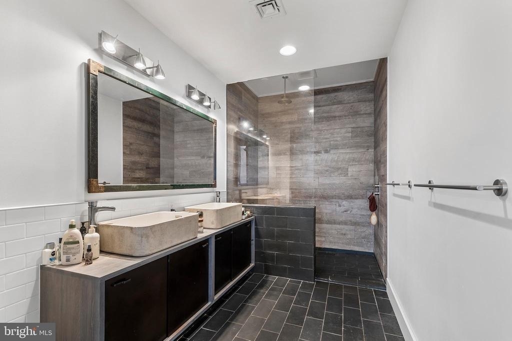 2020 E Fletcher Street - Photo 26