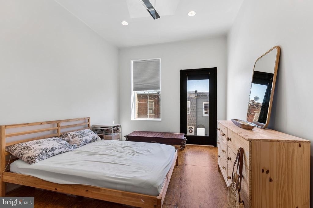 2020 E Fletcher Street - Photo 16