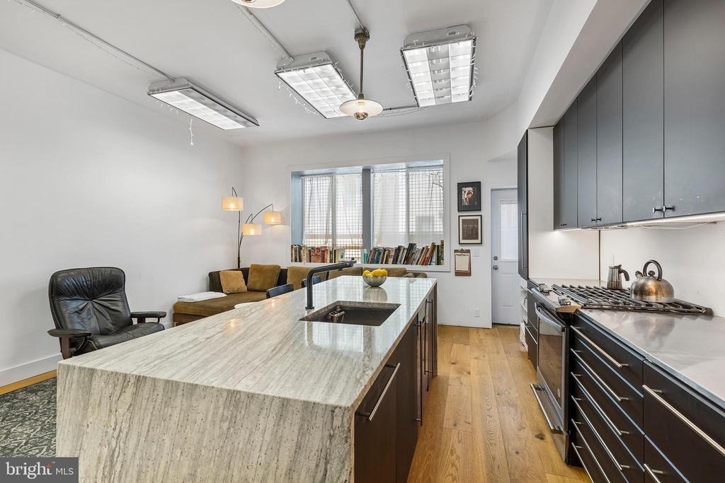 2020 E Fletcher Street - Photo 34
