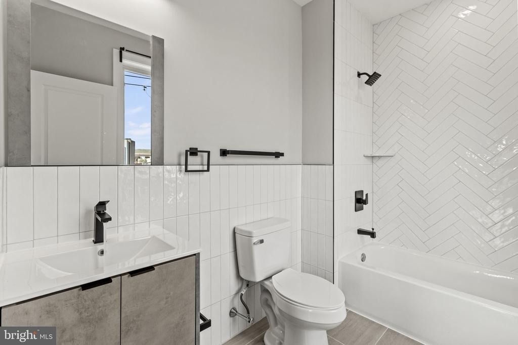 2626 Trenton Ave - Photo 31