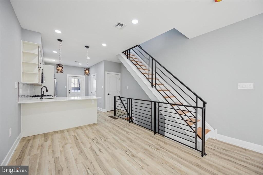 451 Fitzgerald Street - Photo 5