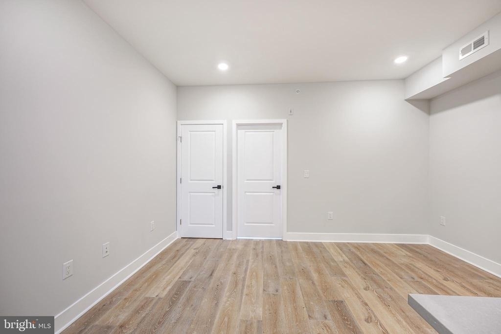 1629 S 22nd Street - Photo 6