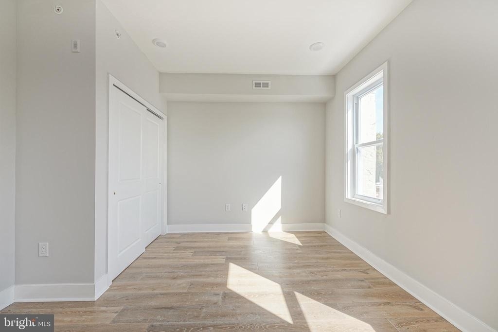 1629 S 22nd Street - Photo 14