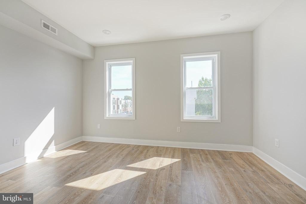 1629 S 22nd Street - Photo 13